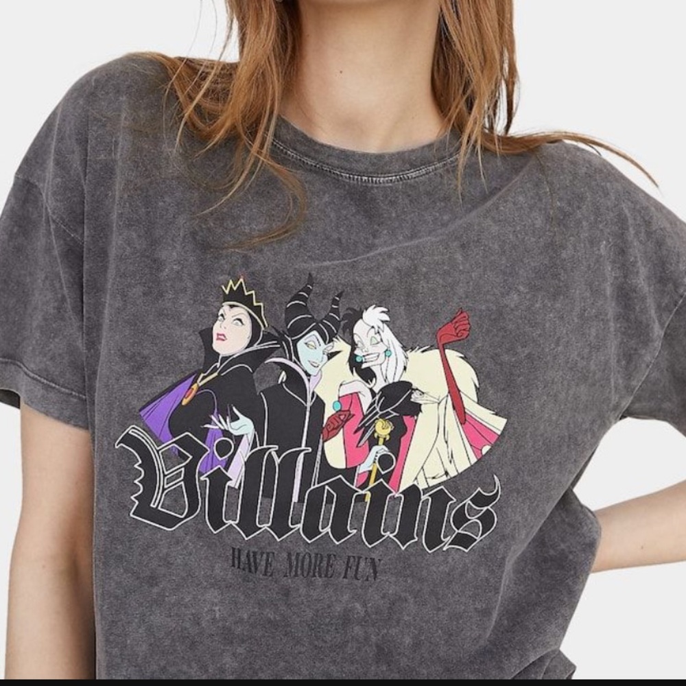 Stradivarius | Disney Villains Have More Fun Graphic T-shirt